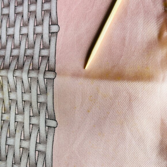 Vintage Gucci Floral Silk Scarf - Picture 13 of 14